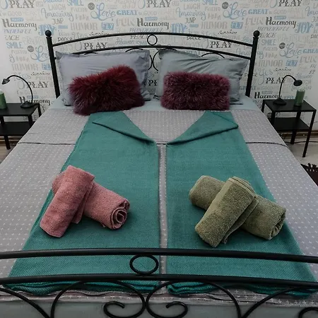 Szorcsik Haz 1913 Apartament *